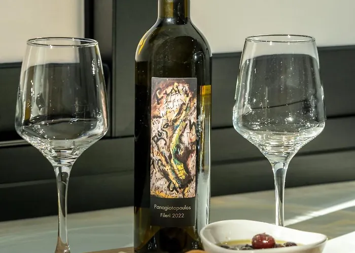 Aelia Elegant Calamata